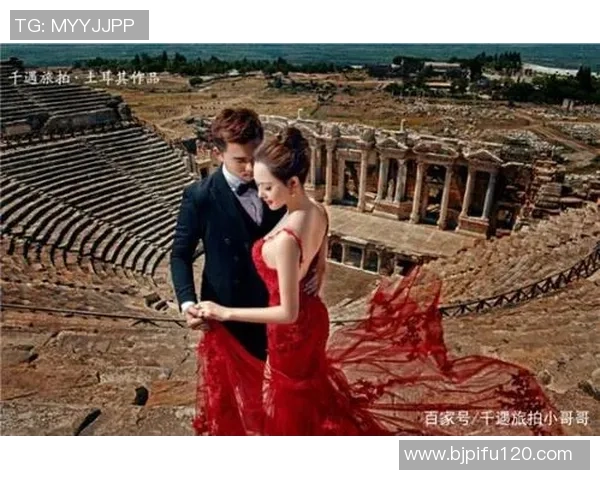 足球明星与青梅竹马的爱情故事揭示了他们共同成长的甜蜜回忆与不变的真情