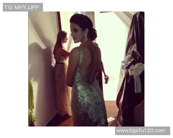 内马尔女友揭秘：她的魅力与生活背后的故事让人惊叹不已